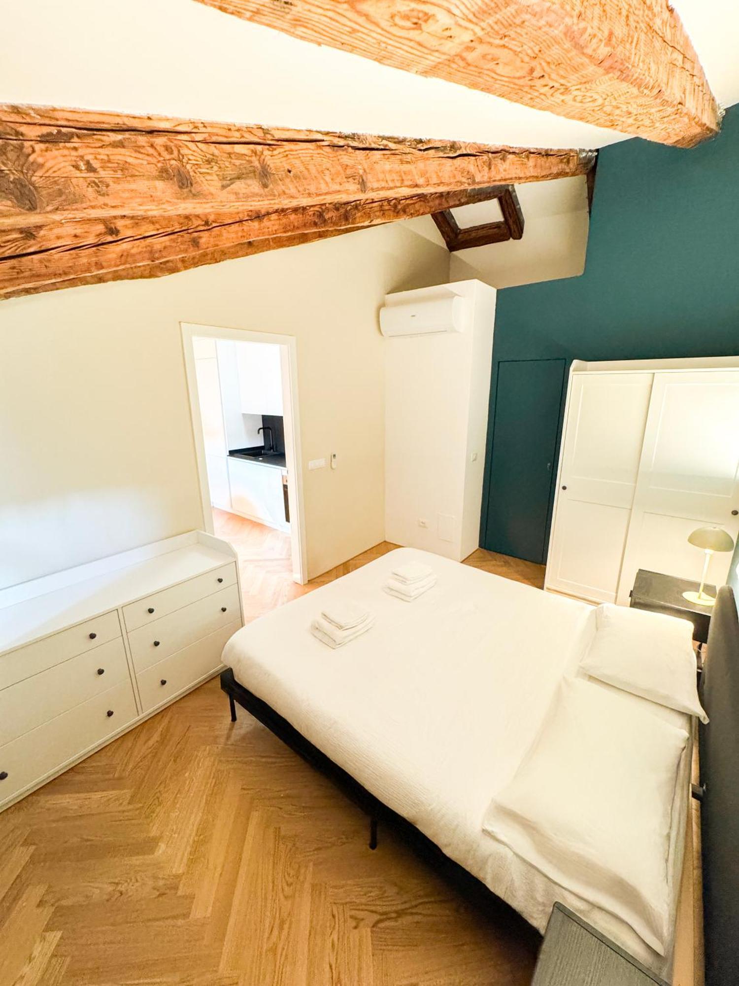 Trieste Boulevard Apartments エクステリア 写真